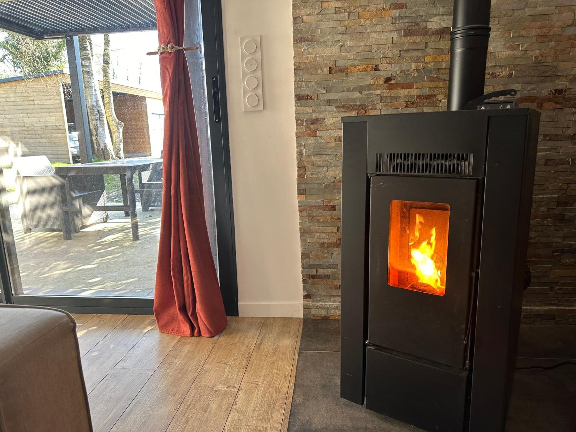 La Ptite Maison Proche Rouen La Vaupalière 外观 照片