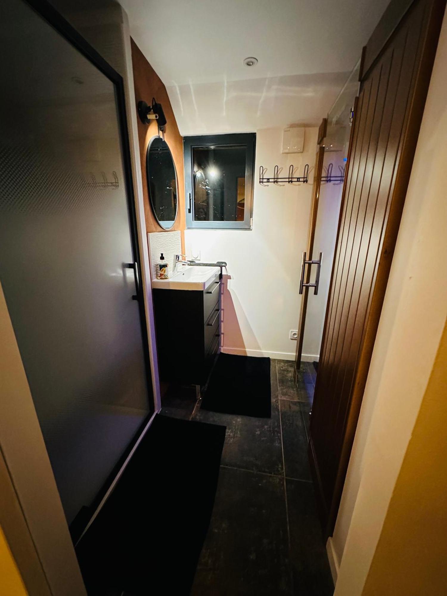 La Ptite Maison Proche Rouen La Vaupalière 外观 照片